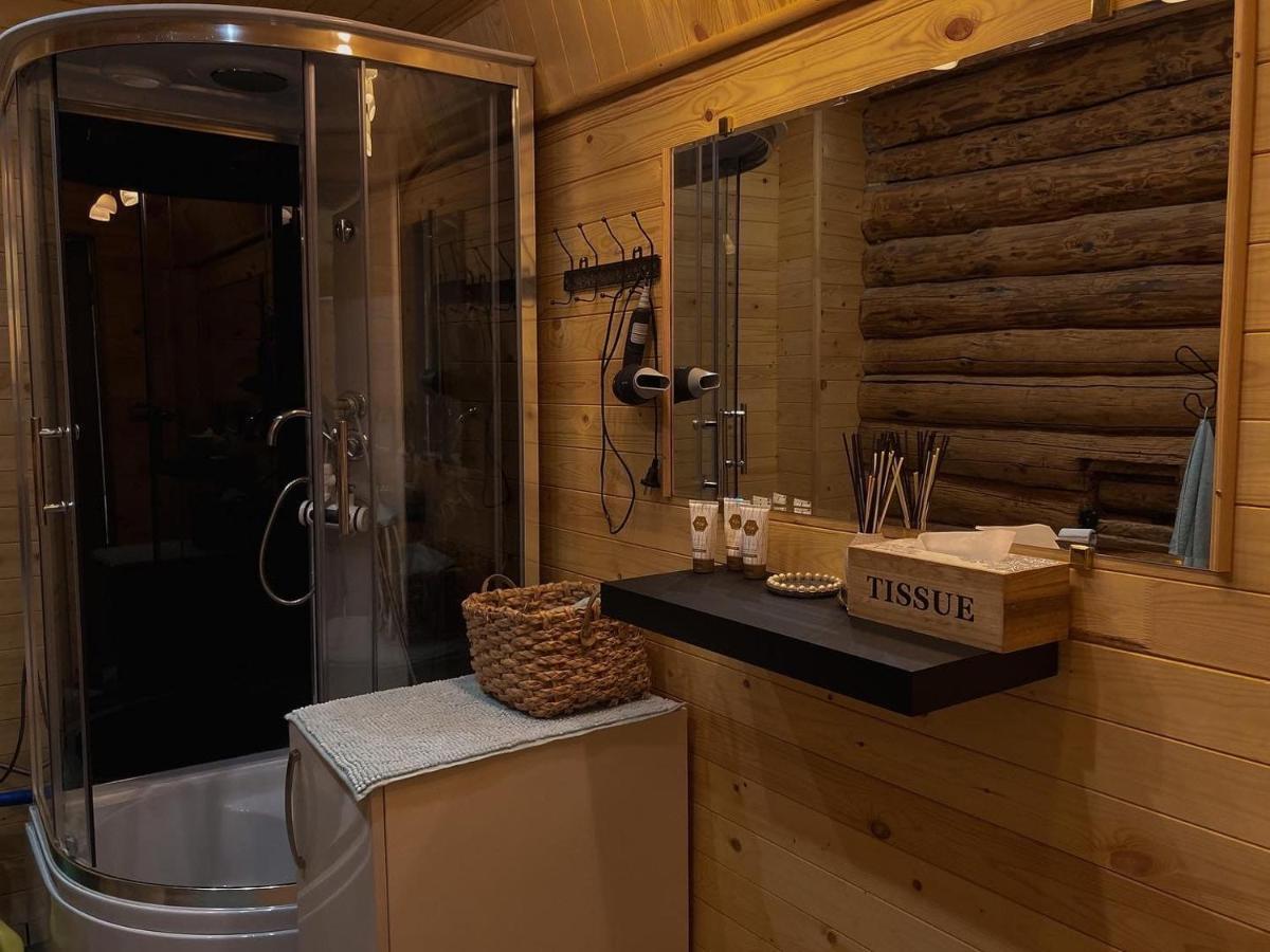 Maison d'hôtes Starp Debesim Un Zemi à Krāslava Extérieur photo
